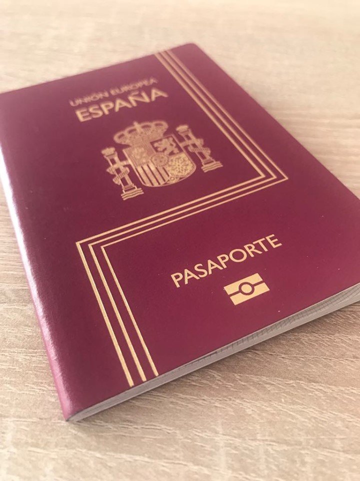 como hacer un pasaporte falso